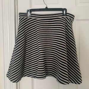 Gap size XL skater skirt